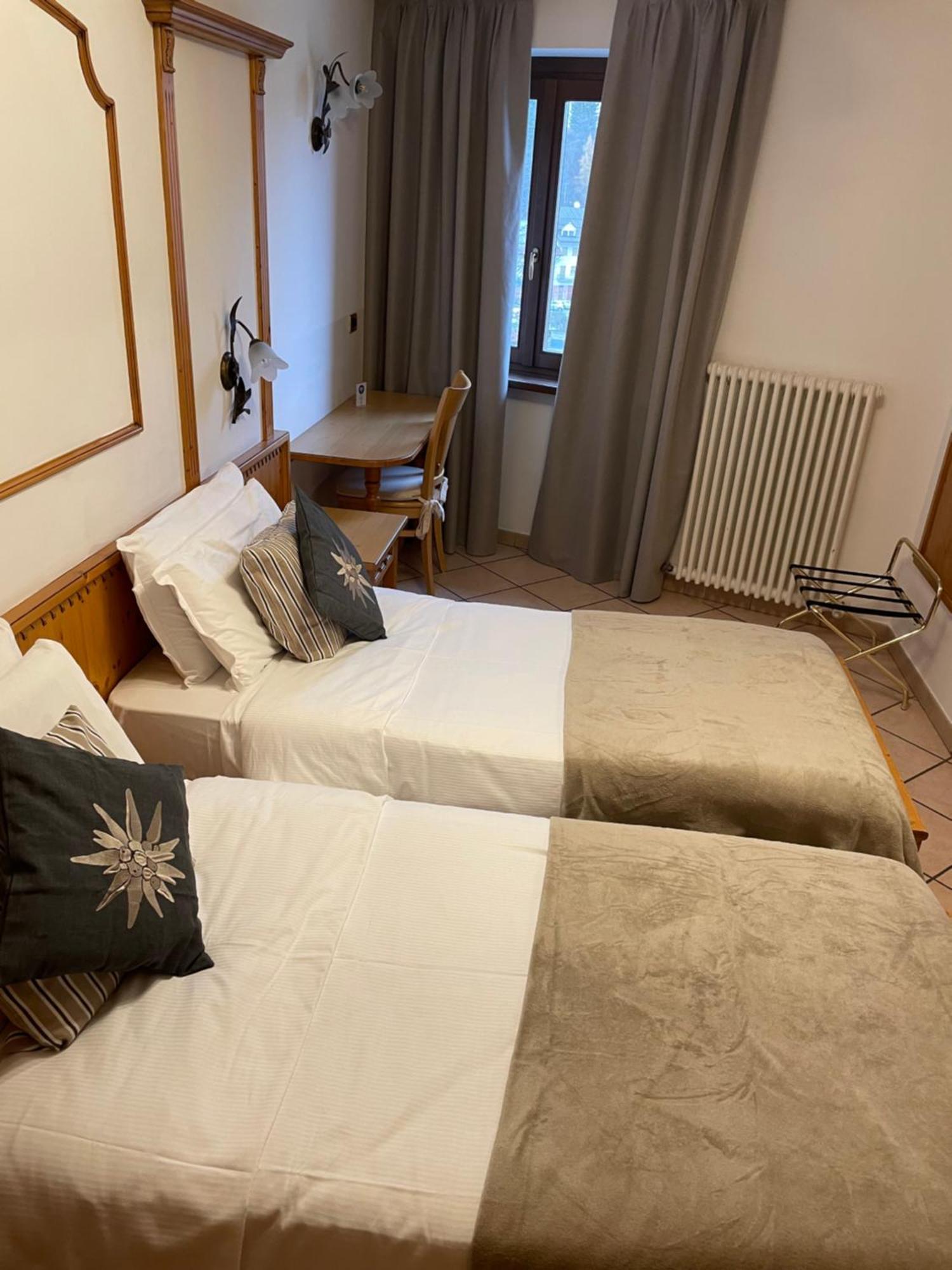 Hotel Valle Verde - Rent Ski & Bike تارفيسيو المظهر الخارجي الصورة