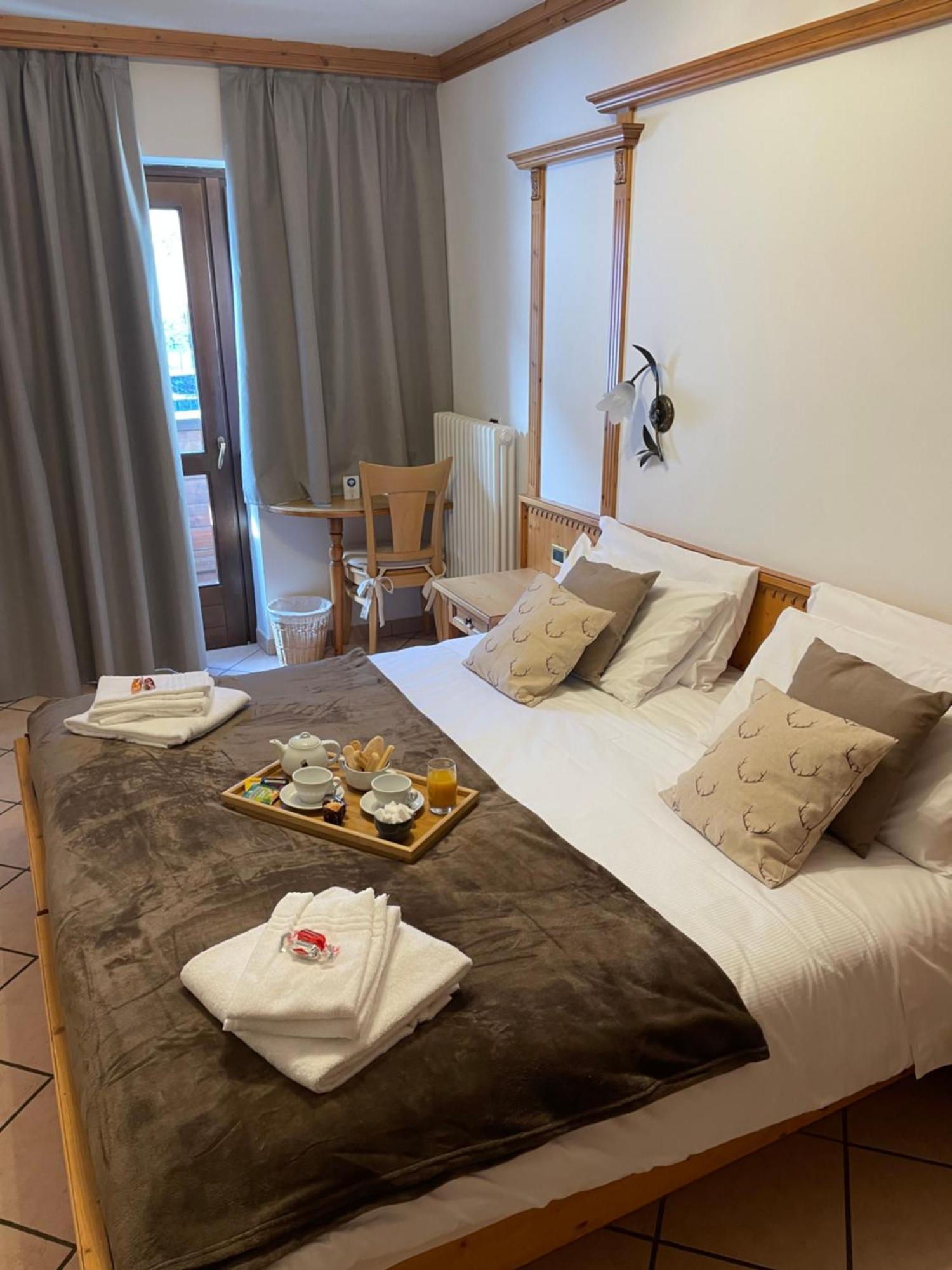 Hotel Valle Verde - Rent Ski & Bike تارفيسيو المظهر الخارجي الصورة